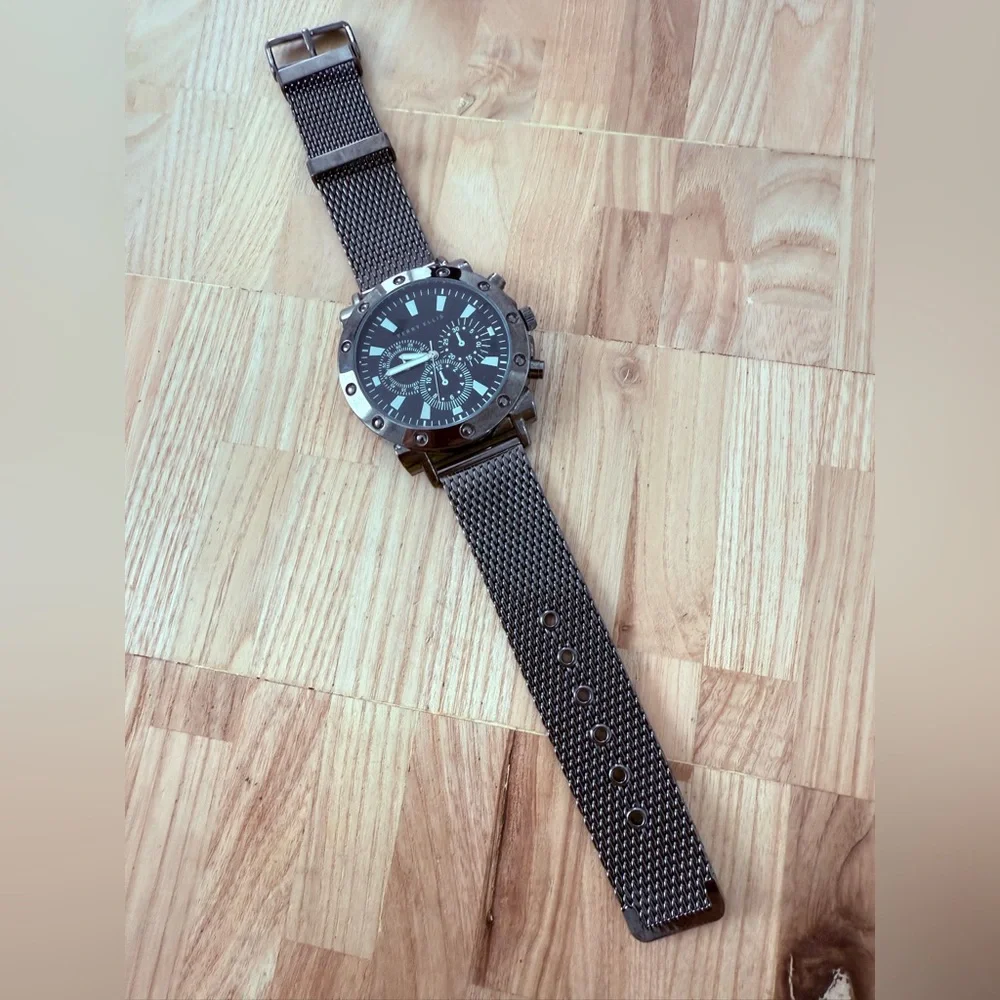 Perry Ellis men’s gunmetal gray fashion watch NEW BATTERY
